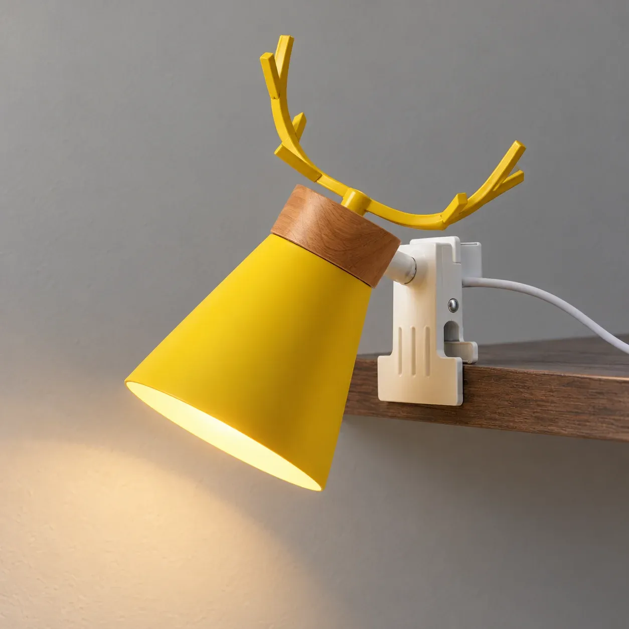 Bluebell Antler Clip Light — photograph 2