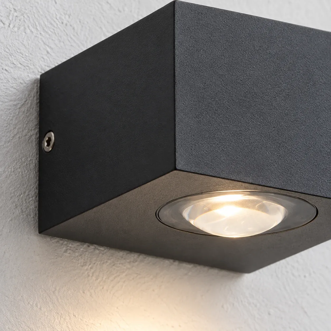 Evermere Box Wall Light — photograph 3