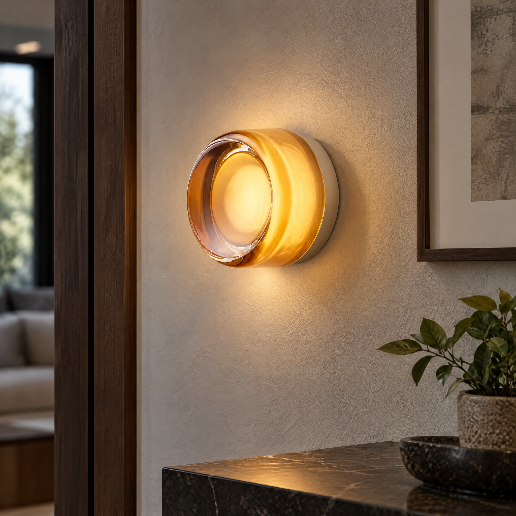 Amber Glass Sconce — photograph 1